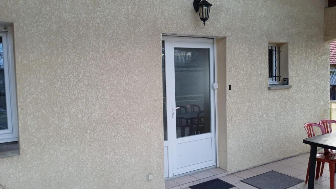 Appartement Dans Notre Maison Domessin エクステリア 写真