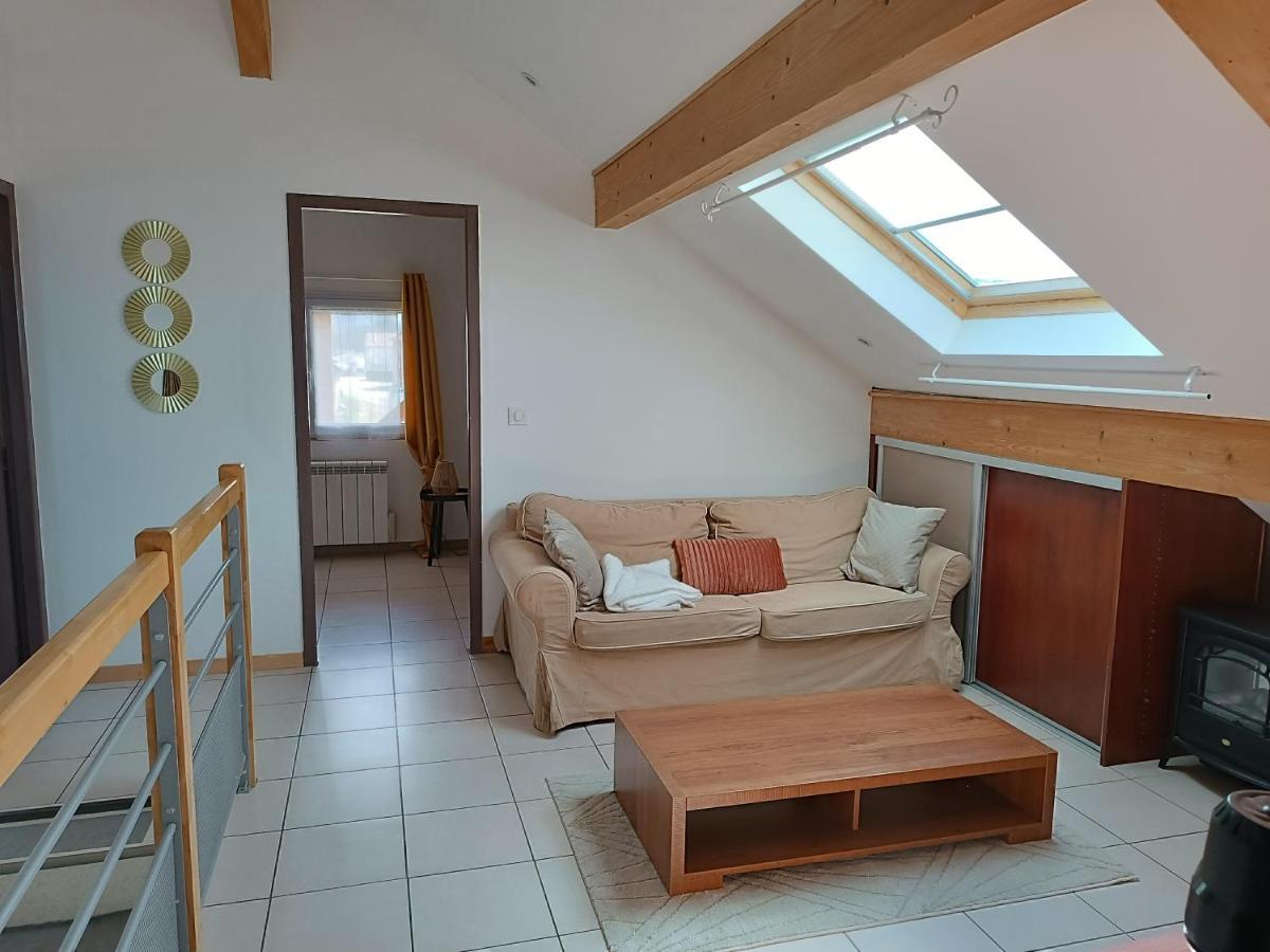 Appartement Dans Notre Maison Domessin エクステリア 写真
